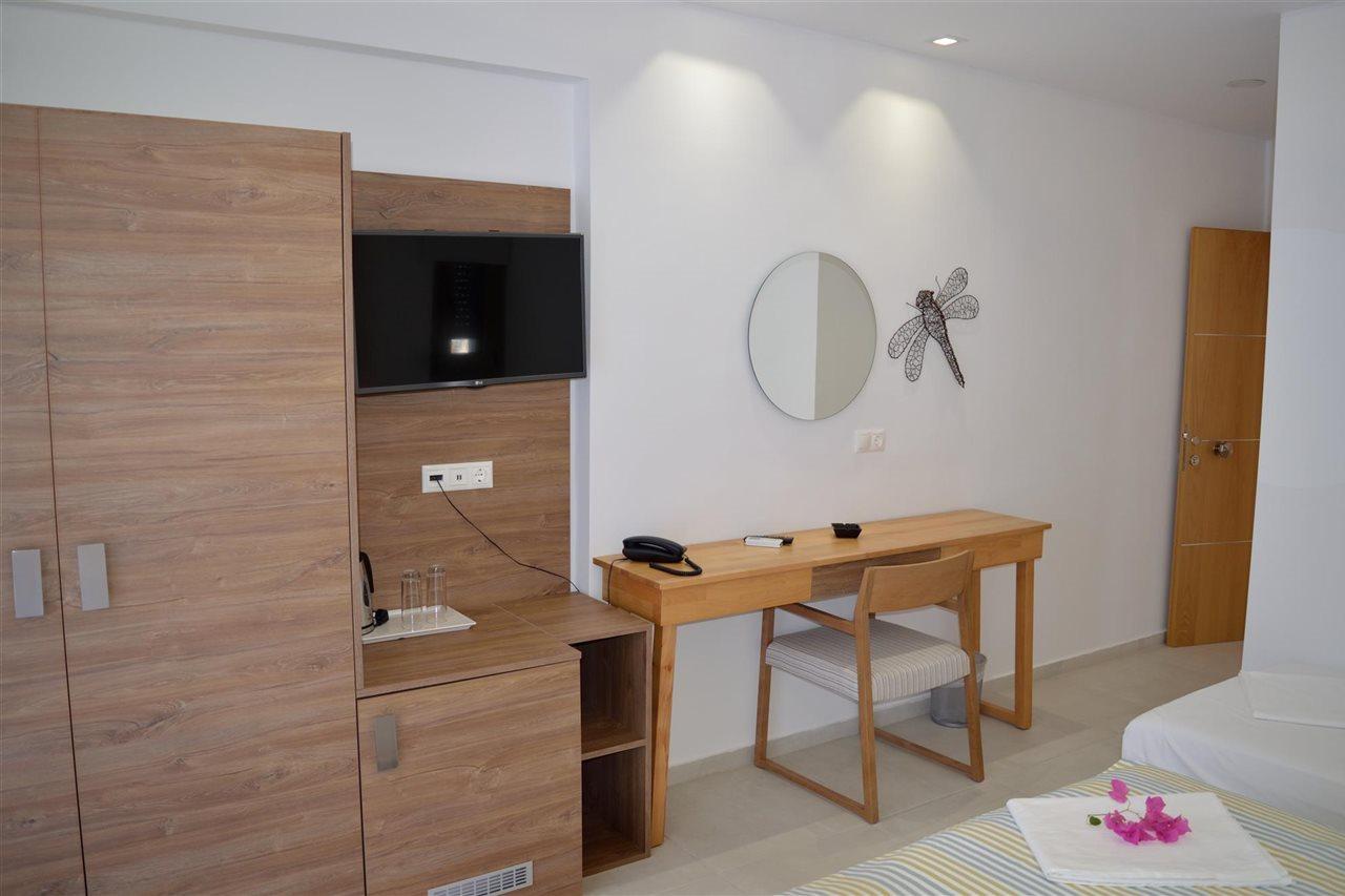 Fevro Hotel Agia Galini  Bagian luar foto