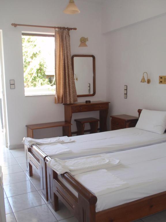 Fevro Hotel Agia Galini  Ruang foto