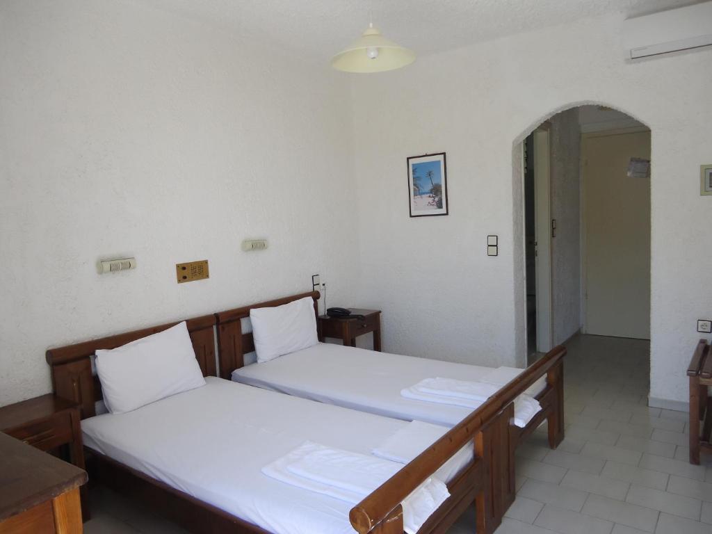 Fevro Hotel Agia Galini  Bagian luar foto